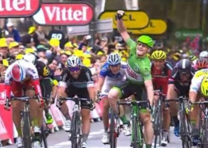 Tour 2015, 5a tappa: doppietta Greipel, bruciati Sagan e Cavendish