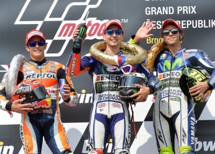 MotoGP, Repubblica Ceca: dominio Lorenzo, Rossi è terzo