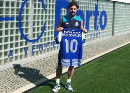 Porto, ufficiale: ecco Osvaldo, maglia numero 10