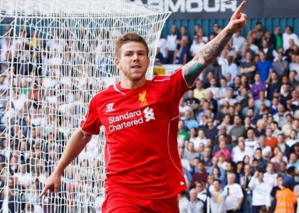 Roma, ora la difesa: piace Alberto Moreno