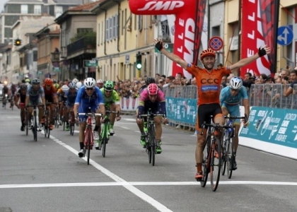 Ciclismo, Coppa Agostoni: Rebellin trionfa a 44 anni