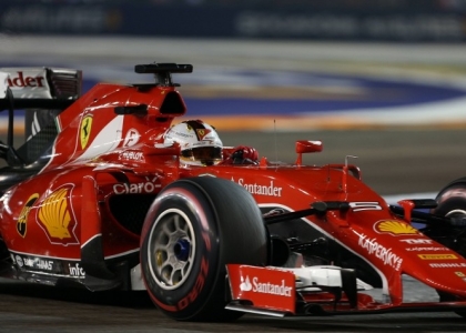 F1: Ferrari, Vettel canta come Toto Cutugno. Video