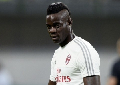 Amichevoli: Balotelli brilla, il Milan no