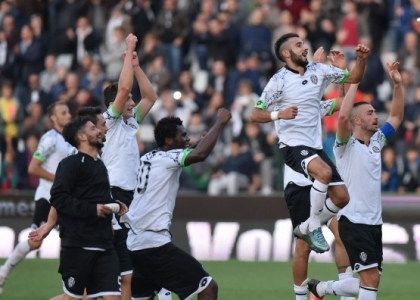 Serie B: Cesena-Cagliari 2-0, gol e highlights. Video