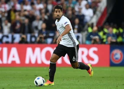 Russia 2018, qualificazioni: la Germania scappa con Khedira