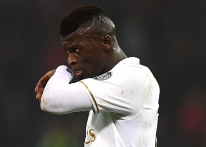 Serie A: tracollo Milan a Marassi, Genoa in estasi