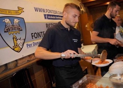 Lazio, aiuto ai terremotati: calciatori in versione camerieri