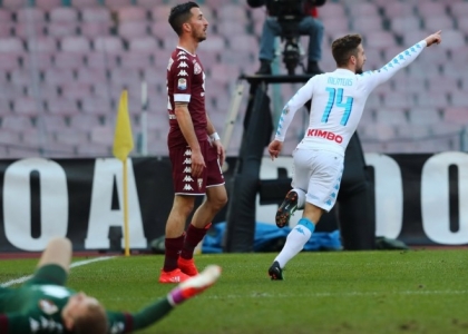 Serie A: Mertens fa volare il Napoli, Chievo e Udinese fan festa