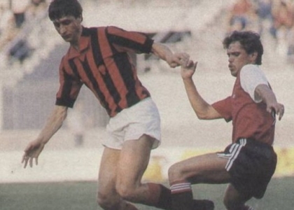 Addio Cruyff: quella volta che indossò la maglia del Milan