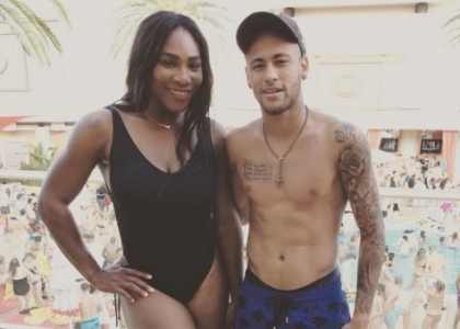Neymar, vacanze e feste. E il Brasile crolla