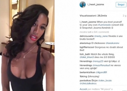 Vieri sotto la doccia: Jazzma si scatena in un balletto sexy