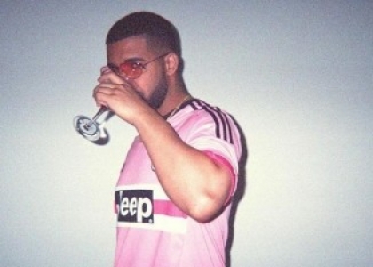 Juventus: Drake nuovo tifoso di Pogba