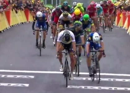 Tour 2016, 2a tappa: Sagan imperioso, sprint e maglia gialla