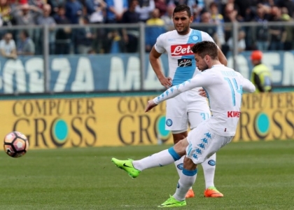 Napoli, Mertens: 