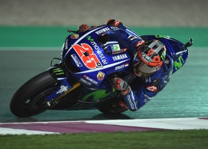 MotoGP, Qatar: Vinales trionfa davanti a Dovizioso, Rossi è terzo