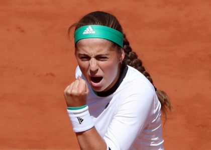 Roland Garros: miracolo Ostapenko, battuta la Halep in tre set