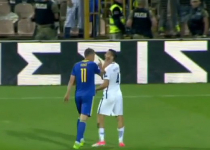 Bosnia-Grecia: è rissa tra Dzeko e Manolas