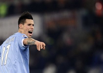 Serie A: lampo di Hamsik, il Napoli piega il Genoa