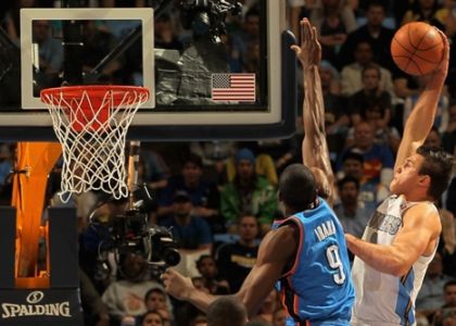 NBA: il Gallo ne fa 18, Denver vive ancora