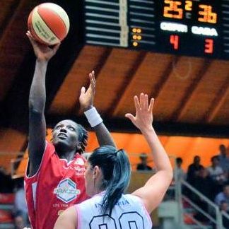 Basket femminile: tutte nere per solidarietà a Wabara