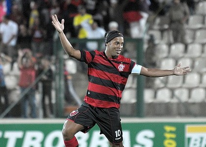 Brilla Ronaldinho, il Flamengo vola