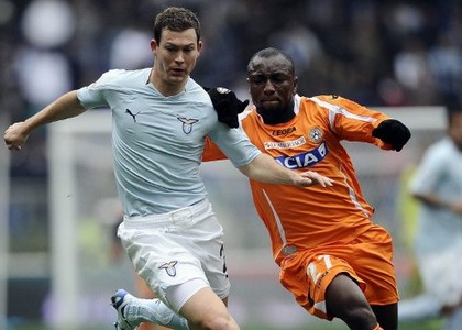 Lichtsteiner, 10 sono troppi