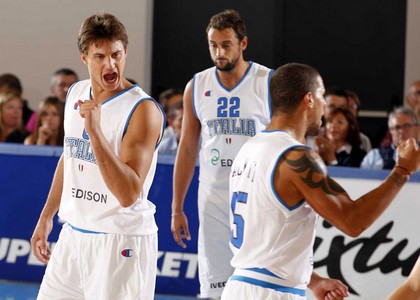 Basket: Gallinari trascina l'Italia