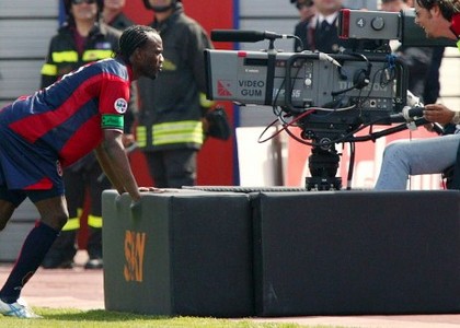 Suazo-Cagliari, meglio così