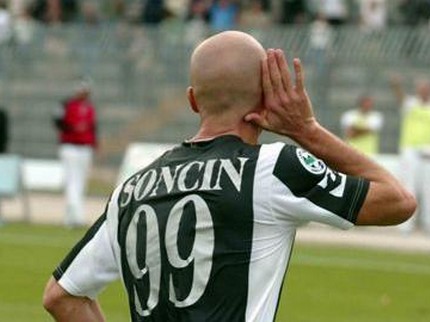 Serie B: Ascoli corsaro, 2-1 a Crotone