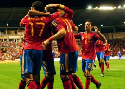 Euro 2012: Spagna qualificata, Olanda quasi