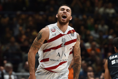 Basket, James accusa la Polizia di Milano: 
