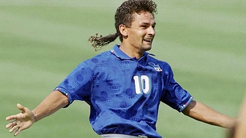 Buon compleanno Roberto Baggio, il Divin Codino simbolo del calcio