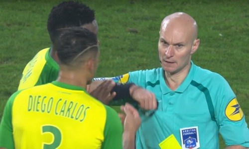 Ligue 1: sospeso l'arbitro di Nantes-Psg