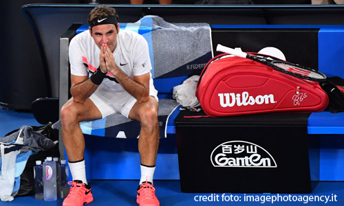 Tennis, ATP Shanghai, impresa Coric: Federer KO. Finale serbo-croata contro Djokovic