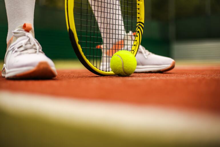 Scarpe da tennis: le 4 caratteristiche che devono avere