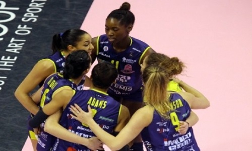 Volley, A1 femminile: Novara rischia ma passa, Modena ko