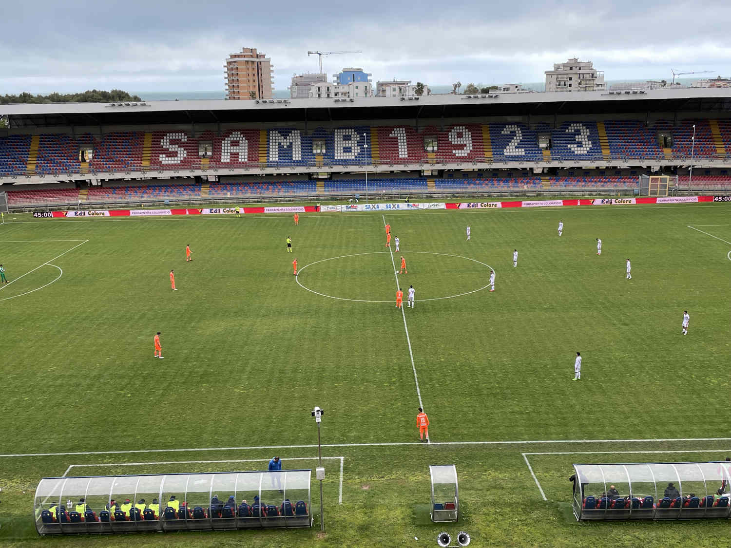 ZOBOLETTI SALVA IL PORTO D'ASCOLI